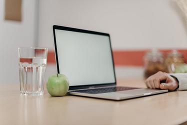 How Office Environment and Hydration Shape Daily Productivity